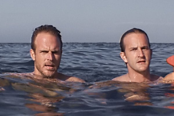 A la deriva : Foto Niklaus Lange, Richard Speight Jr., Hans Horn