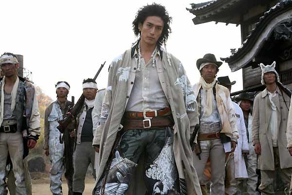 Sukiyaki Western Django : Foto Takashi Miike