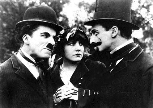 Foto Charles Chaplin, Leo White, Edna Purviance