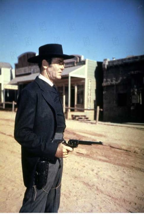 El hombre de las pistolas de oro : Foto Henry Fonda, Edward Dmytryk