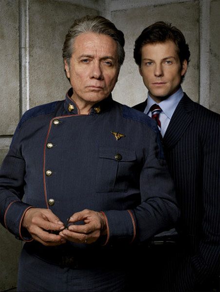 Foto Edward James Olmos, Jamie Bamber