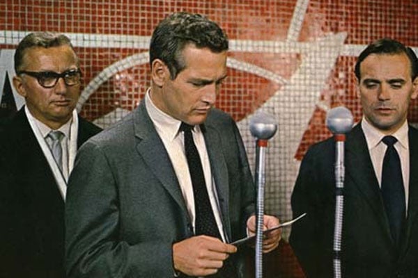 Cortina rasgada : Foto Paul Newman