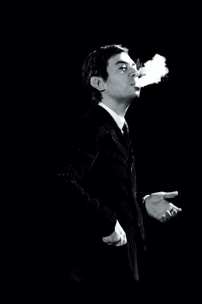 Gainsbourg (Vida de un héroe) : Foto Eric Elmosnino