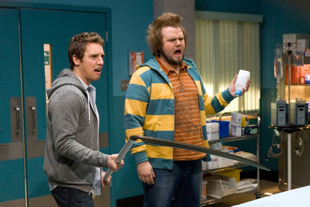 Foto Tyler Labine, Bret Harrison