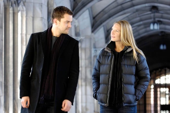 Foto Anna Torv, Joshua Jackson