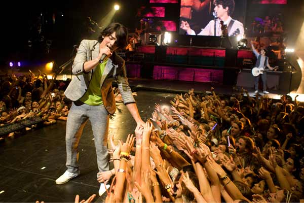 Jonas Brothers en concierto 3D : Foto Bruce Hendricks, Joe Jonas