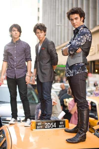 Jonas Brothers en concierto 3D : Foto Nick Jonas, Joe Jonas, Kevin Jonas, Bruce Hendricks