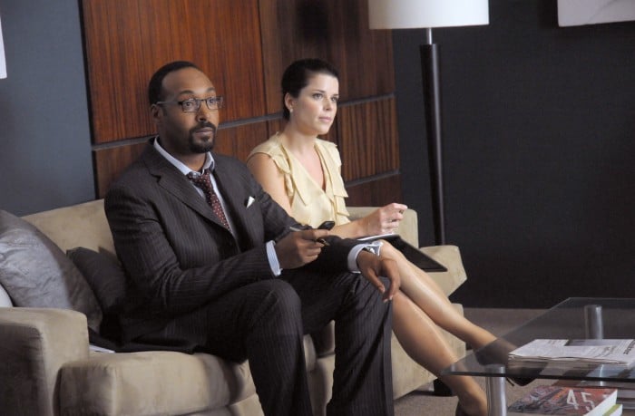 Foto Neve Campbell, Jesse L. Martin