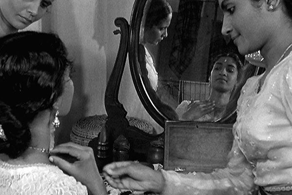 Foto Punya Hiendeniya