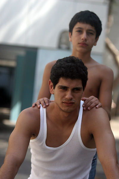 Zion and his Brother : Foto Eran Merav, Reuven Badalov, Ofer Hayoun