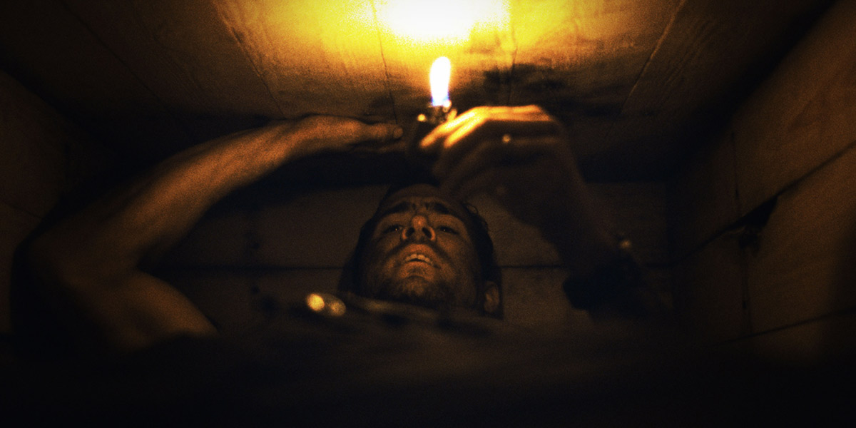 Buried (Enterrado) : Foto Rodrigo Cortés, Ryan Reynolds