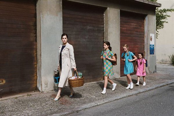 Foto Amira Casar, Eleonore Faucher, Louise Herrero