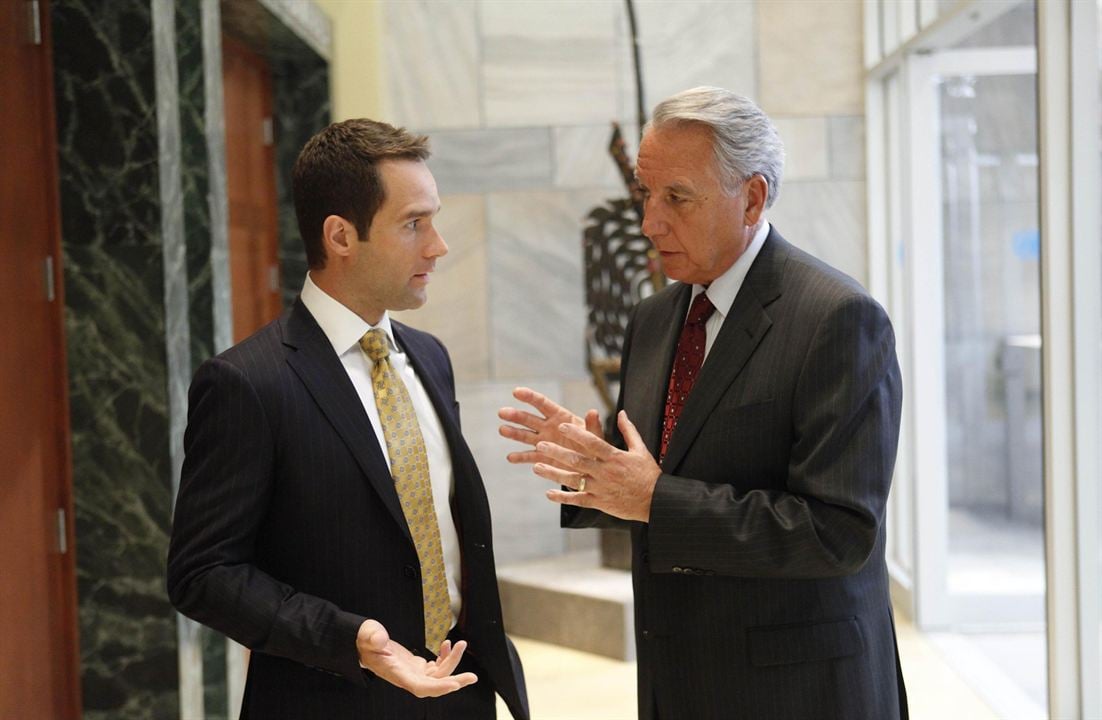 Foto Bob Gunton, Chris Diamantopoulos