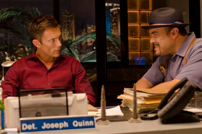 Dexter : Foto David Zayas, Desmond Harrington