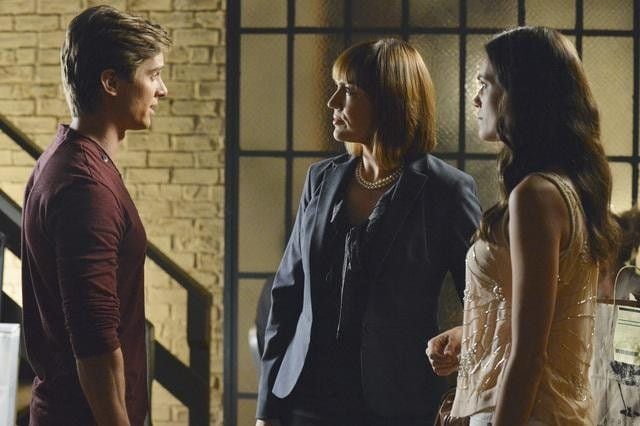 Pequeñas mentirosas : Foto Drew Van Acker, Lesley Fera, Torrey DeVitto