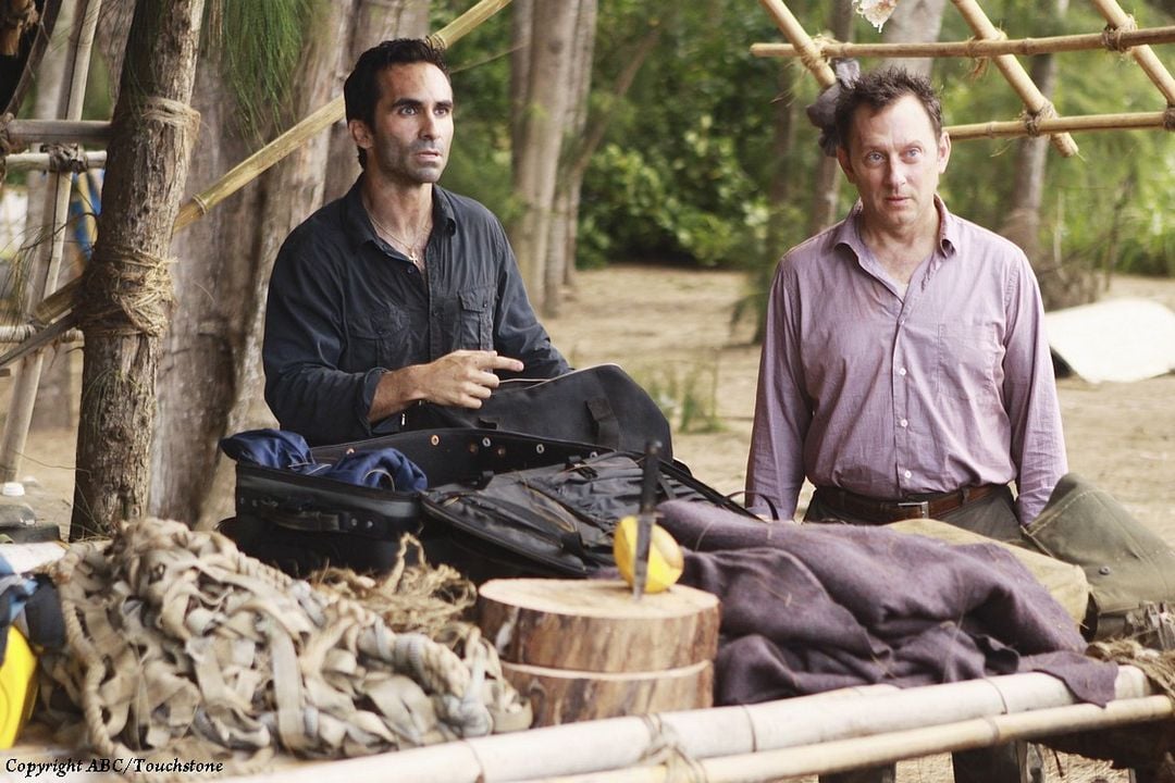 Foto Michael Emerson, Néstor Carbonell