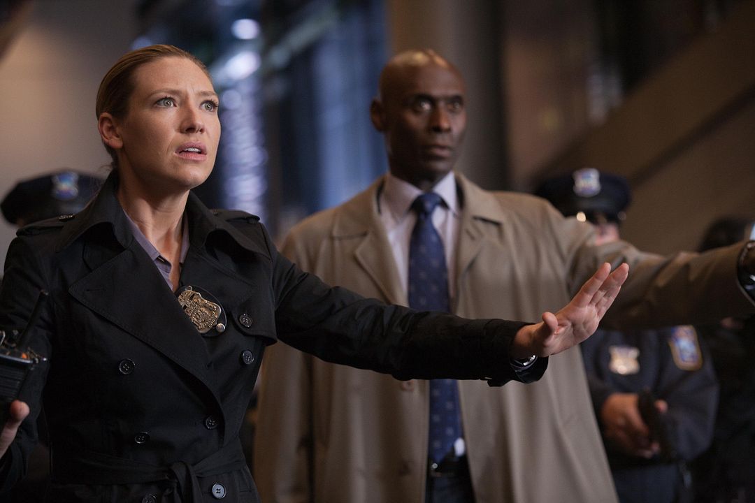 Fringe (Al límite) : Foto Lance Reddick, Anna Torv