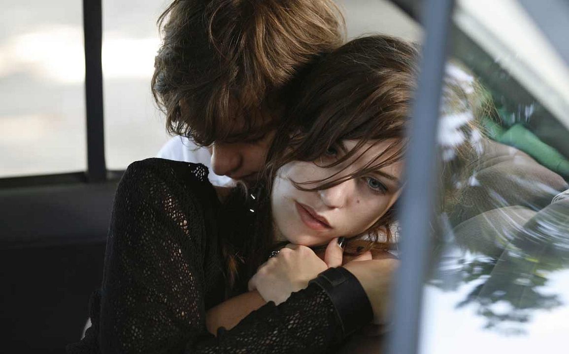 Des filles en noir : Foto Léa Tissier