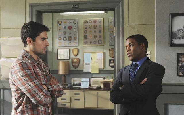 Foto D.J. Cotrona, Jon Michael Hill