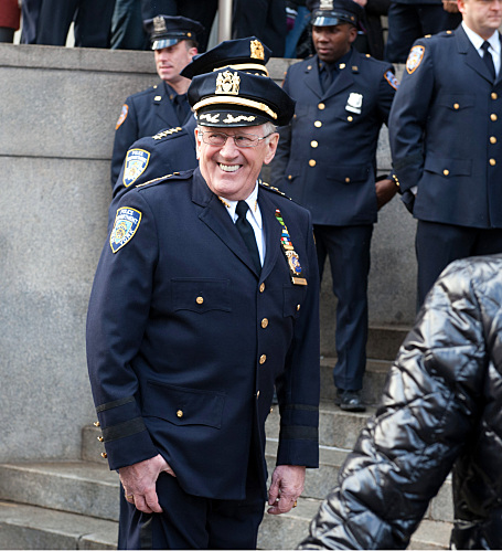 Blue Bloods (Familia de policías) : Foto Len Cariou