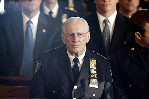 Blue Bloods (Familia de policías) : Foto Len Cariou