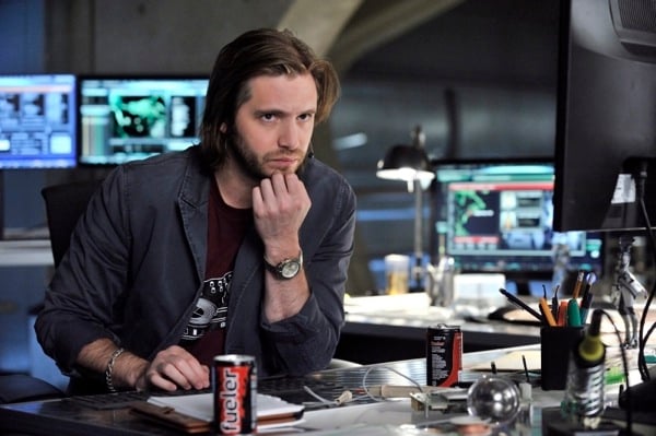 Nikita (2010) : Foto Aaron Stanford