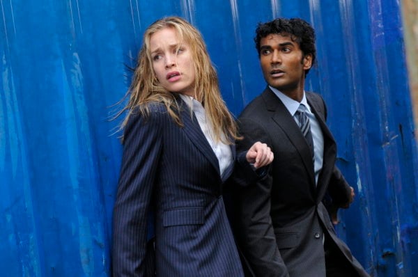 Covert Affairs : Foto Sendhil Ramamurthy, Piper Perabo