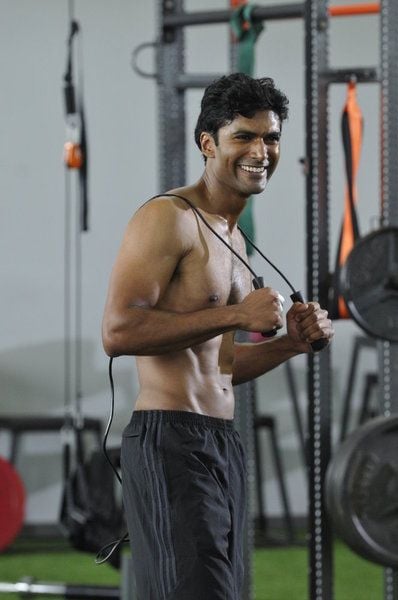 Covert Affairs : Foto Sendhil Ramamurthy