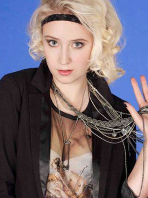 Cartel Lily Loveless