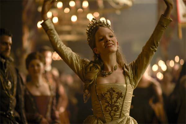 Foto Tamzin Merchant