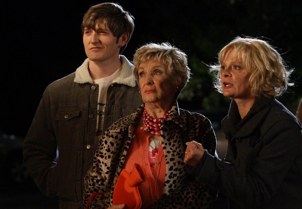 Hope : Foto Lucas Neff, Martha Plimpton, Cloris Leachman