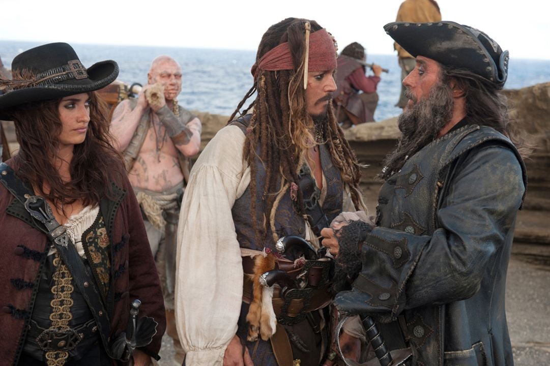 Piratas del Caribe: En mareas misteriosas : Foto Penélope Cruz, Johnny Depp, Ian McShane