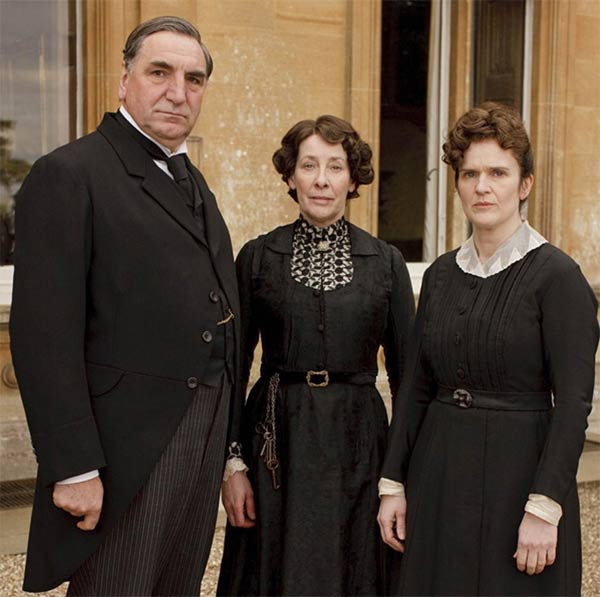 Foto Siobhan Finneran, Jim Carter, Phyllis Logan