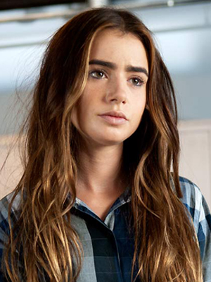 Cartel Lily Collins
