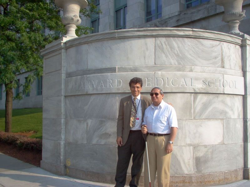 Der mit den Fingern sieht : Foto