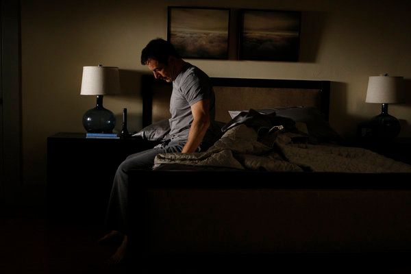 Awake : Foto Jason Isaacs