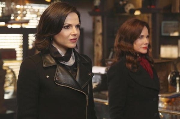 Érase una vez : Foto Barbara Hershey, Lana Parrilla