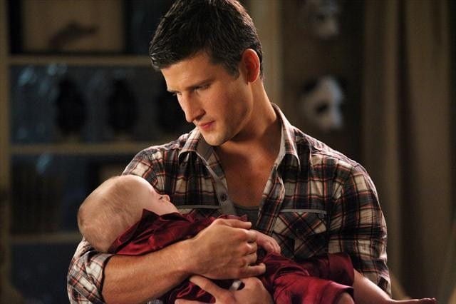 Suburgatory (Fuera de Lugar) : Foto Parker Young