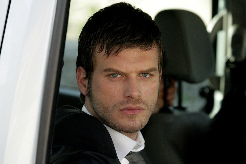 Kuzey Güney : Foto Kıvanç Tatlıtuğ