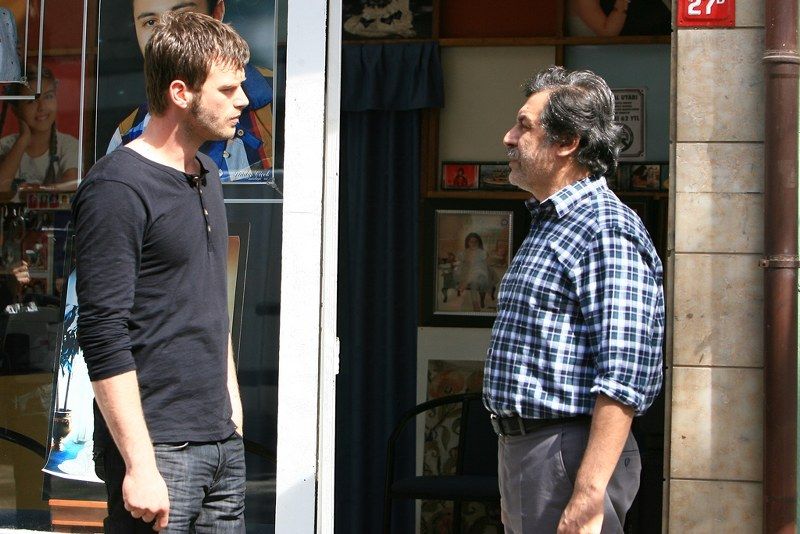 Kuzey Güney : Foto Kıvanç Tatlıtuğ