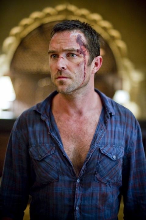 Foto Sullivan Stapleton