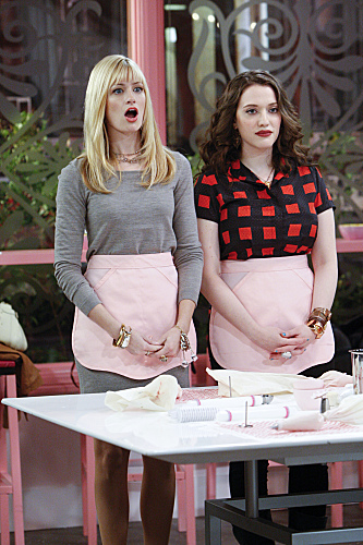 Dos chicas sin blanca : Foto Beth Behrs, Kat Dennings