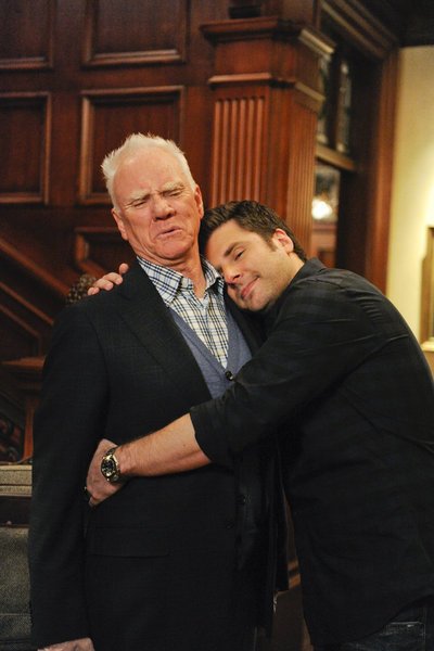 Psych : Foto Malcolm McDowell, James Roday Rodriguez
