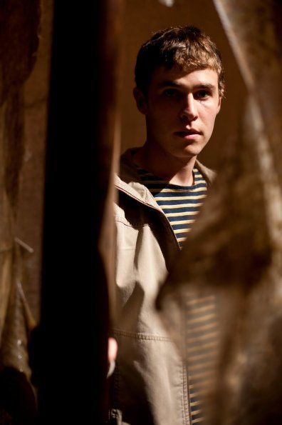 Foto Iain De Caestecker