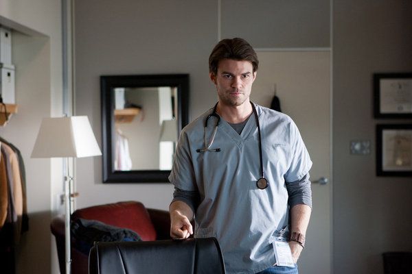 Saving Hope : Foto Daniel Gillies