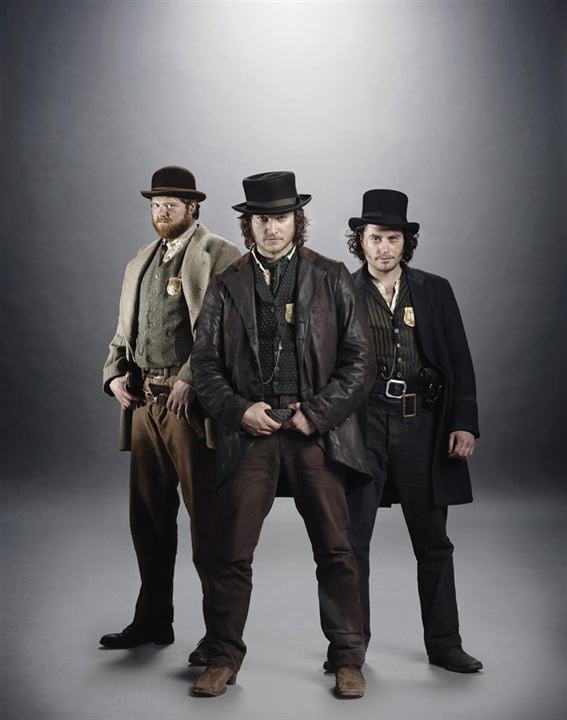 Foto Kevin Ryan (III), Dylan Taylor (II), Tom Weston-Jones