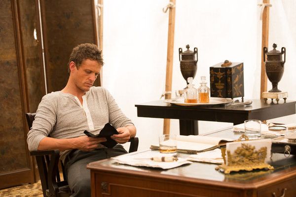 Revolution (2012) : Foto David Lyons