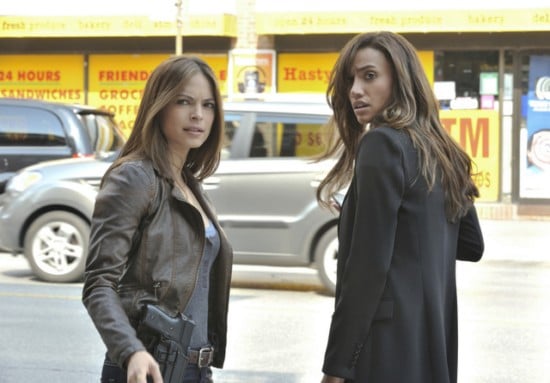 Bella y Bestia : Foto Kristin Kreuk, Nina Lisandrello