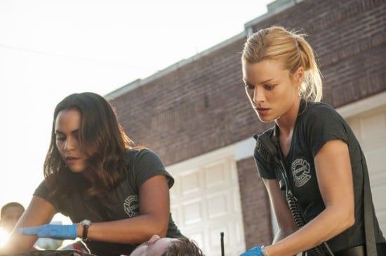 Chicago Fire : Foto Monica Raymund, Lauren German