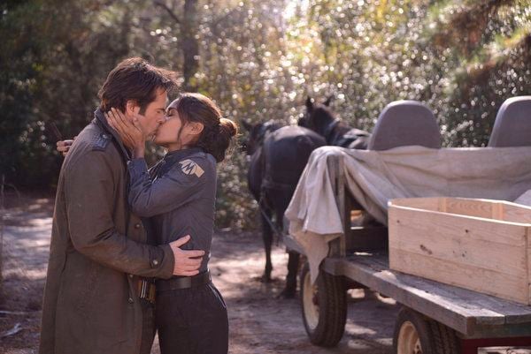 Revolution (2012) : Foto Billy Burke, Daniella Alonso